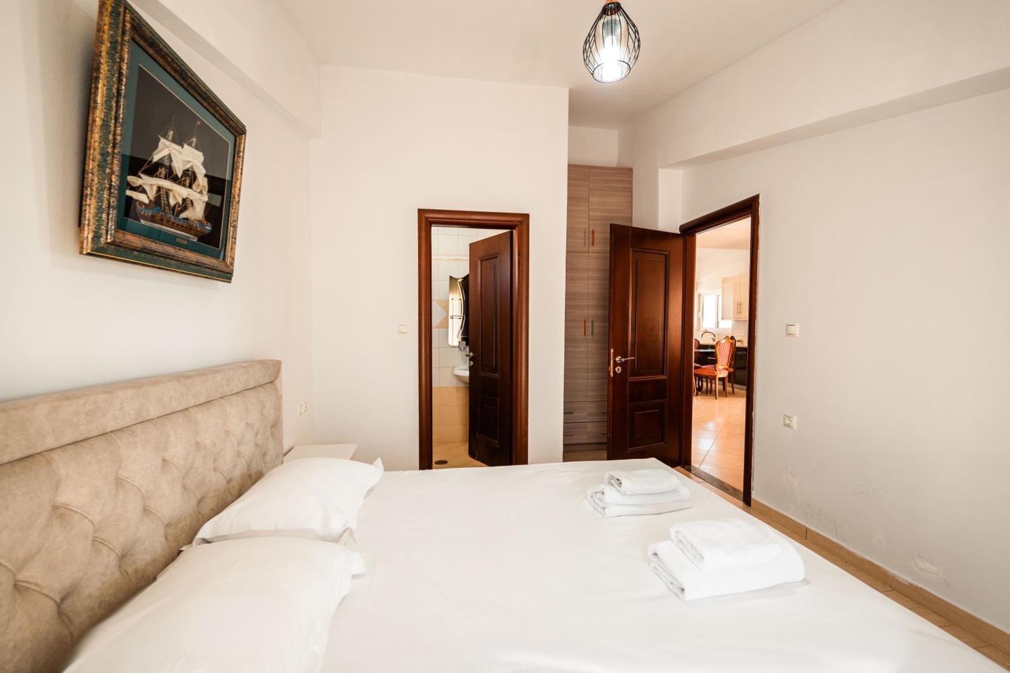 Alnes Hotel Sarandë Buitenkant foto